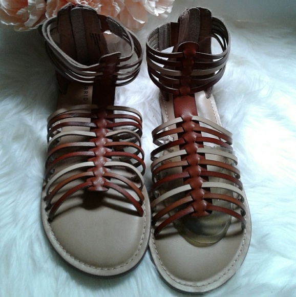 Torrid Gladiators sz. 9W NWOT - Picture 8 of 8